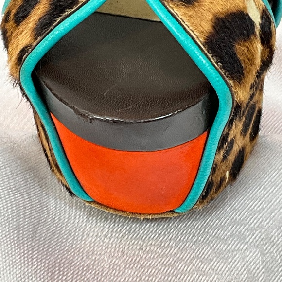 Brian Atwood Leopard Pony Hair Platform Heels Turquoise Trim Size 40 - Picture 4 of 15